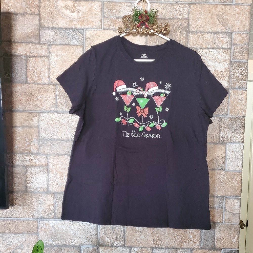 Tis the season tshirt nice black color❄
